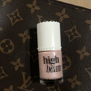 Benefit Cosmetics Liquid High Beam Highlighter
